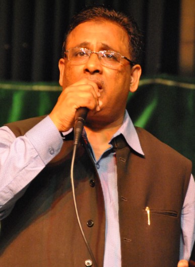 Ghazal By AMU Alumni Khursheed Sahab